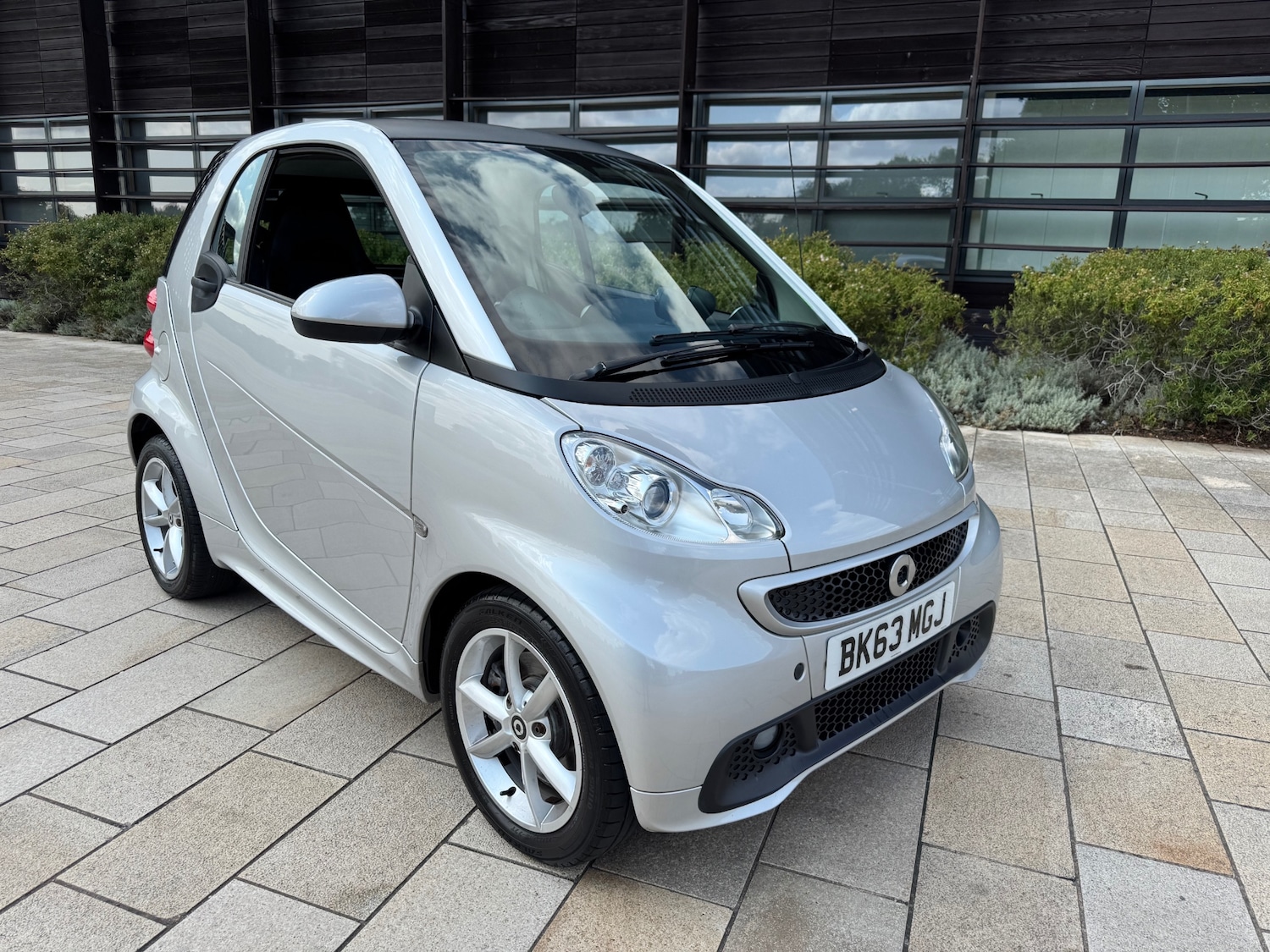 Used smart fortwo 2013 for sale - 77502872: Photo 2