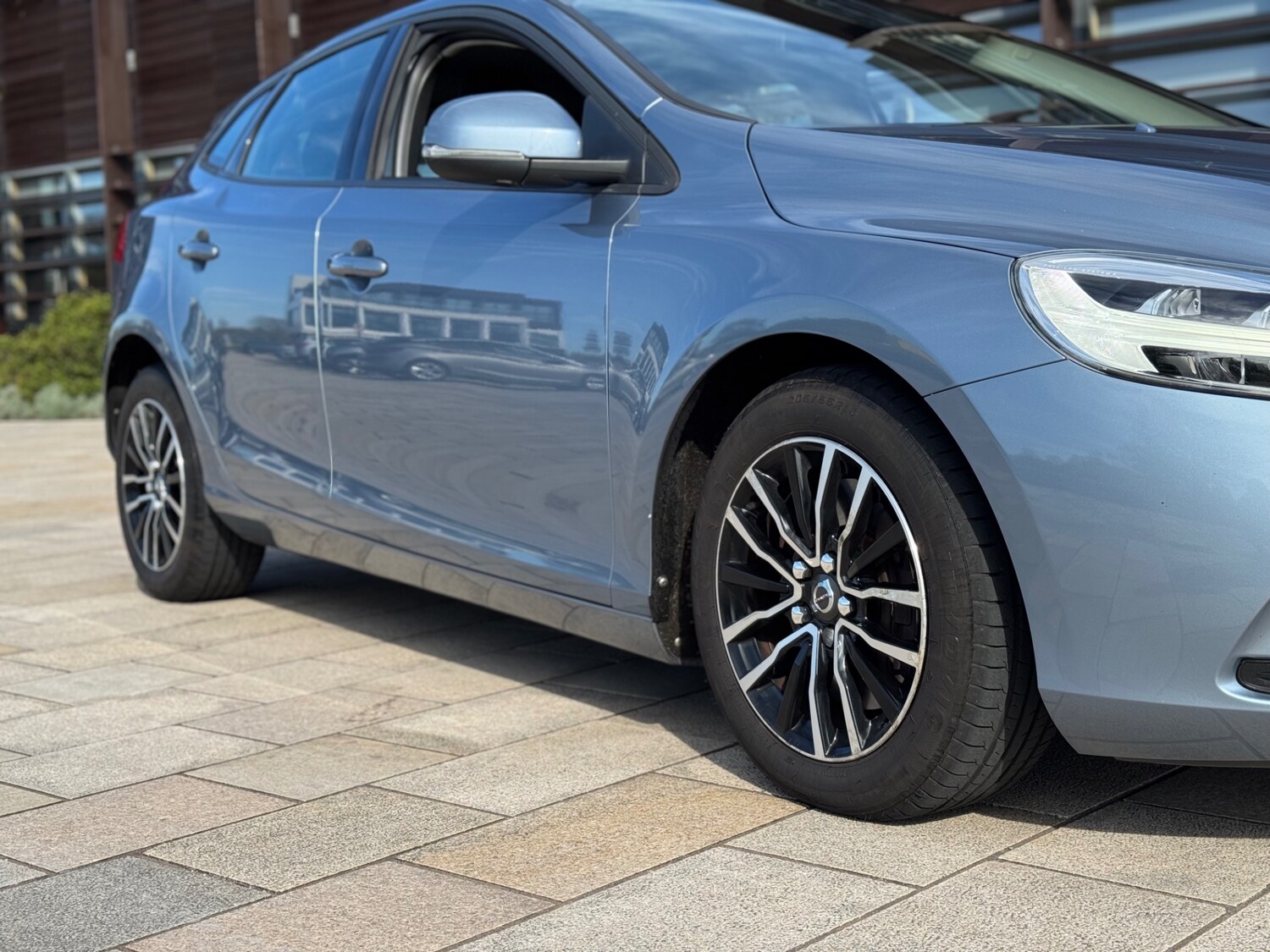 Used Volvo V40 2017 for sale - 78143709: Photo 16