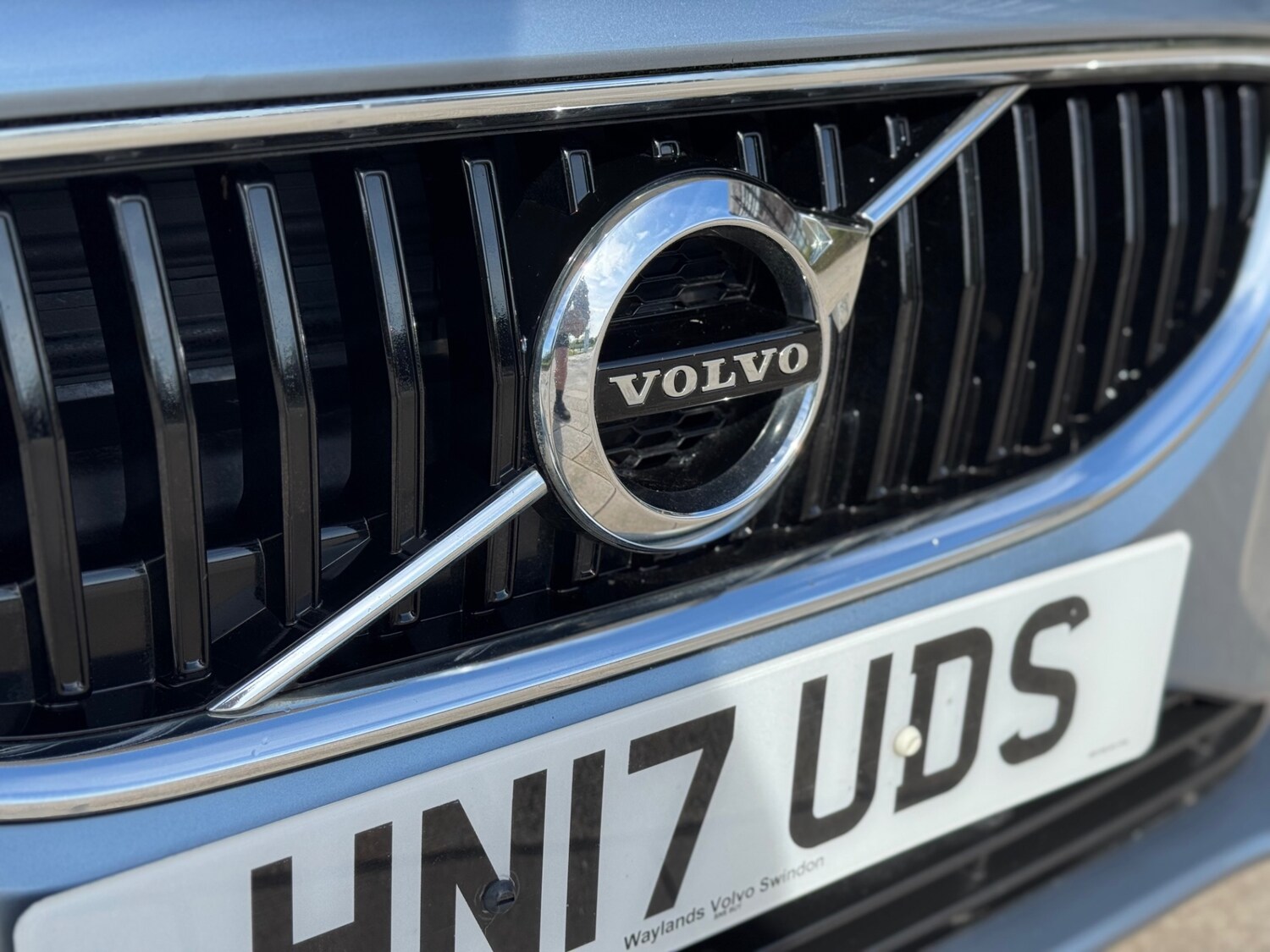 Used Volvo V40 2017 for sale - 78143709: Photo 25