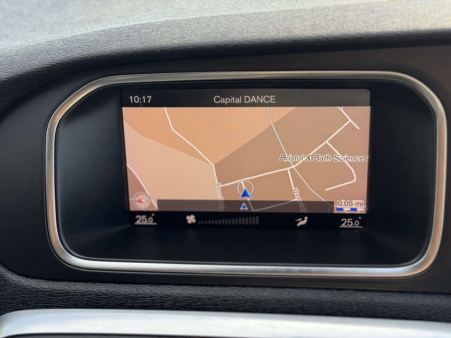 Used Volvo V40 2017 for sale - 78143709: Photo 32