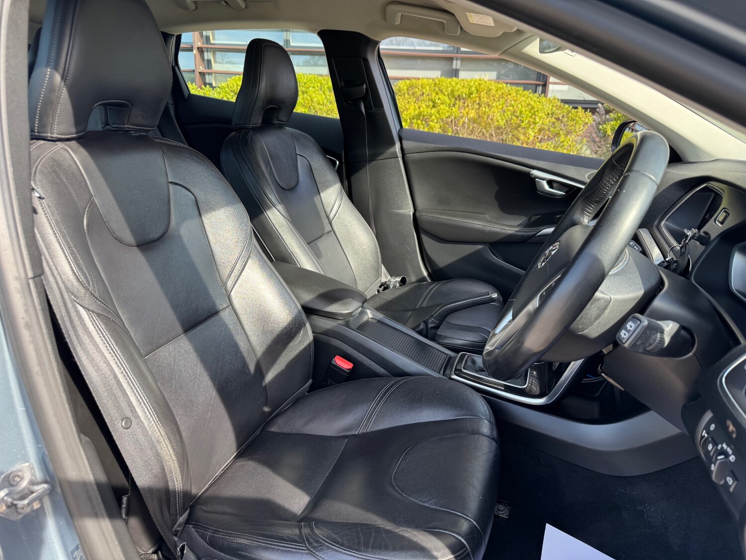 Used Volvo V40 2017 for sale - 78143709: Photo 9