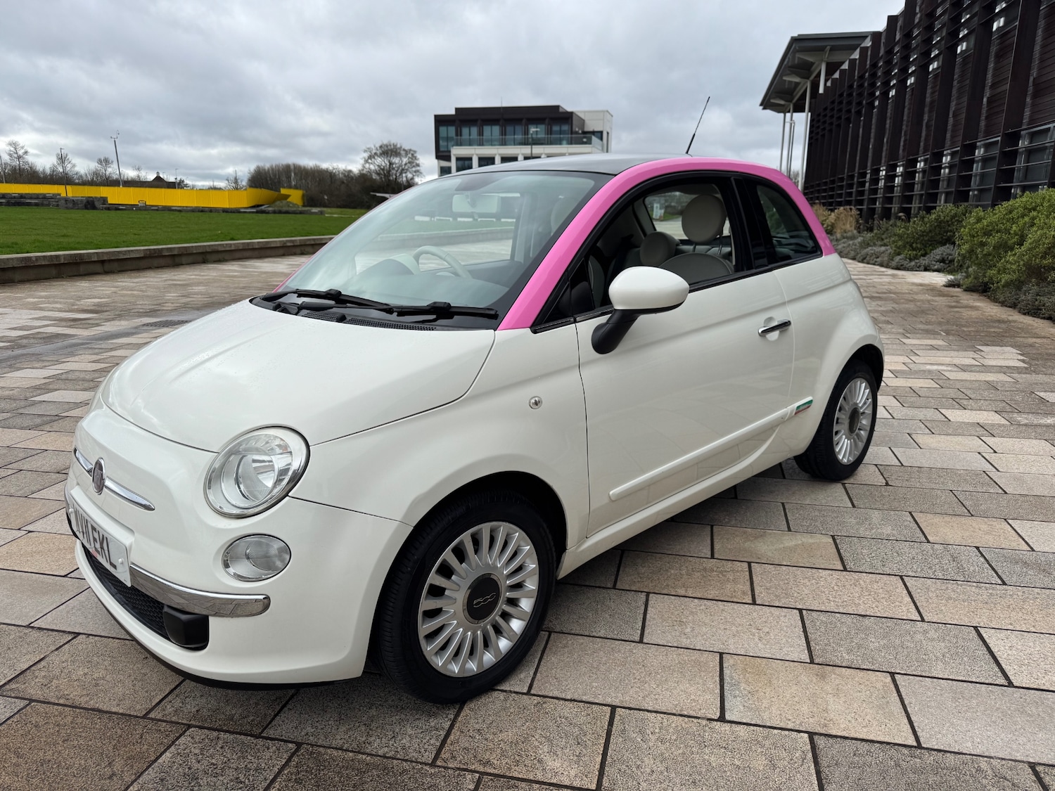 Used Fiat 500 2011 for sale - 77616817: Photo 4
