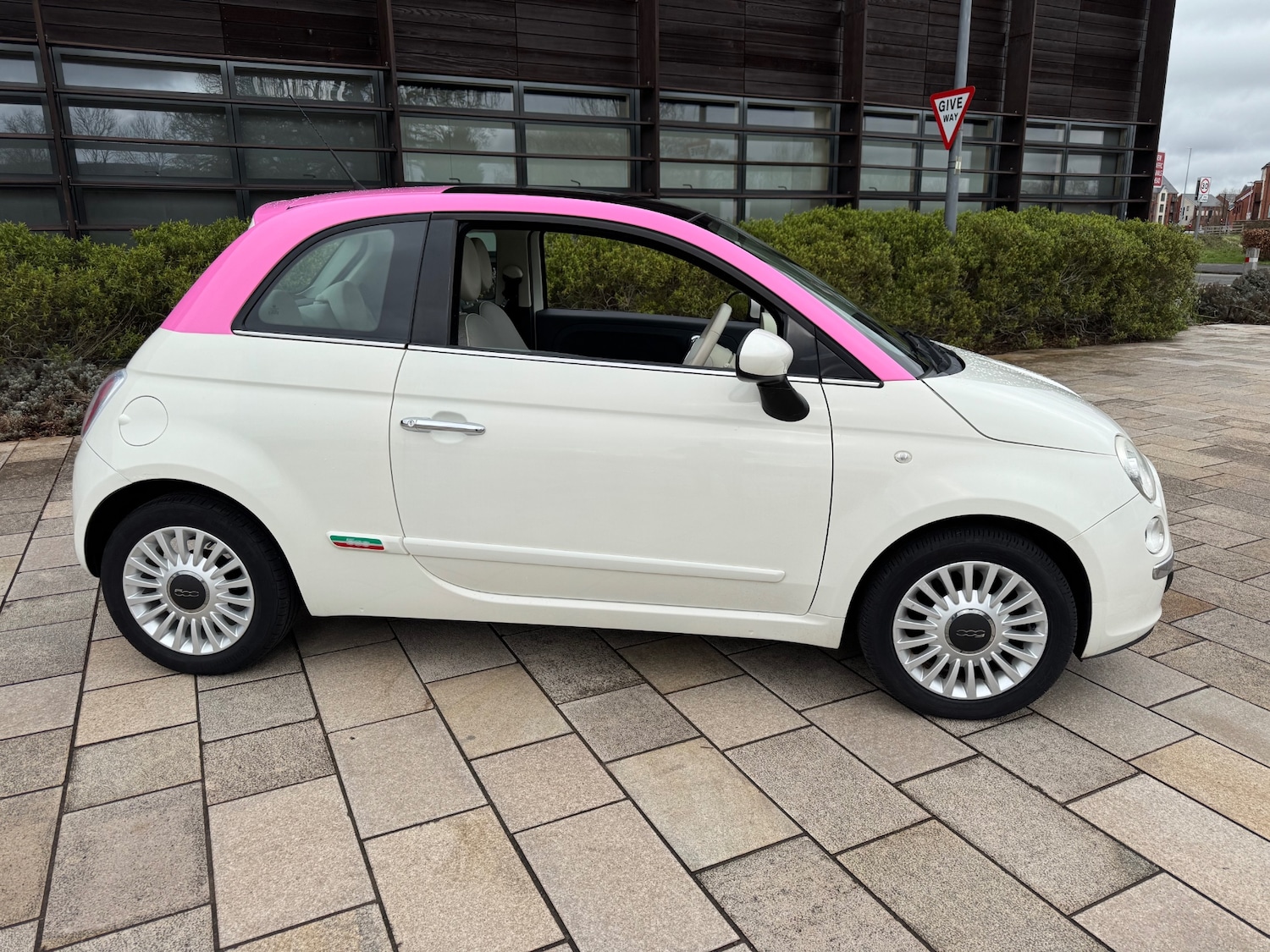 Used Fiat 500 2011 for sale - 77616817: Photo 8