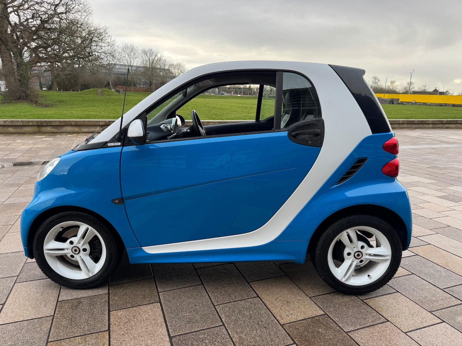 Used smart fortwo 2013 for sale - 77240764: Photo 5