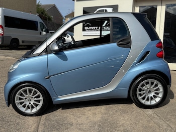 Used smart fortwo 2011 for sale - 76058228: Photo