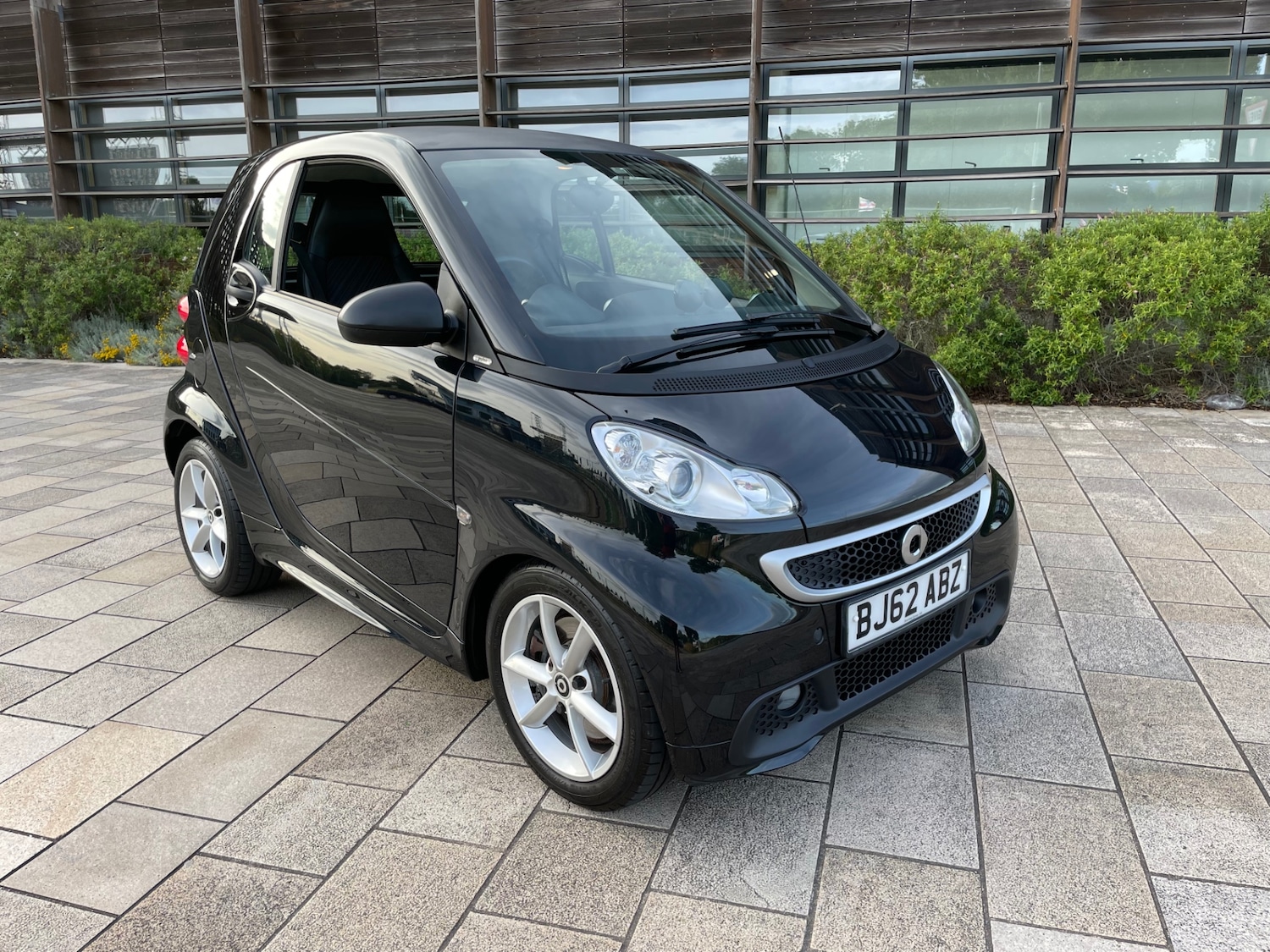Used smart fortwo 2012 for sale - 76476017: Photo 2