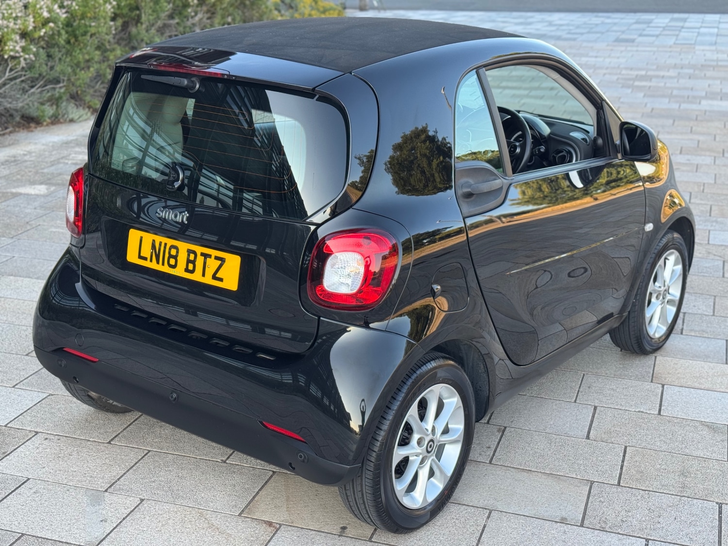 Vehicle 21