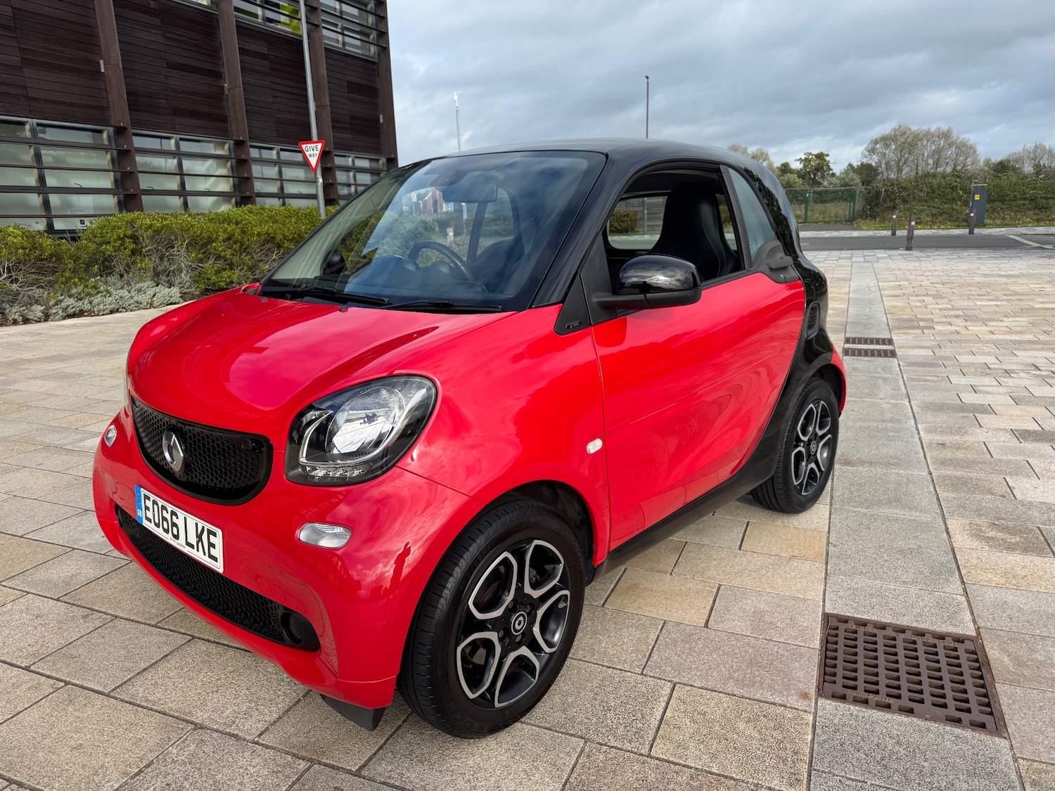 Used smart fortwo 2016 for sale - 76176844: Photo 4