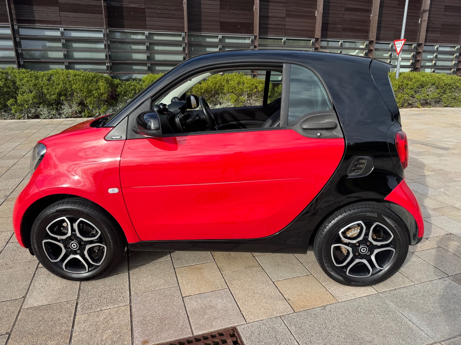 Used smart fortwo 2016 for sale - 76176844: Photo 5