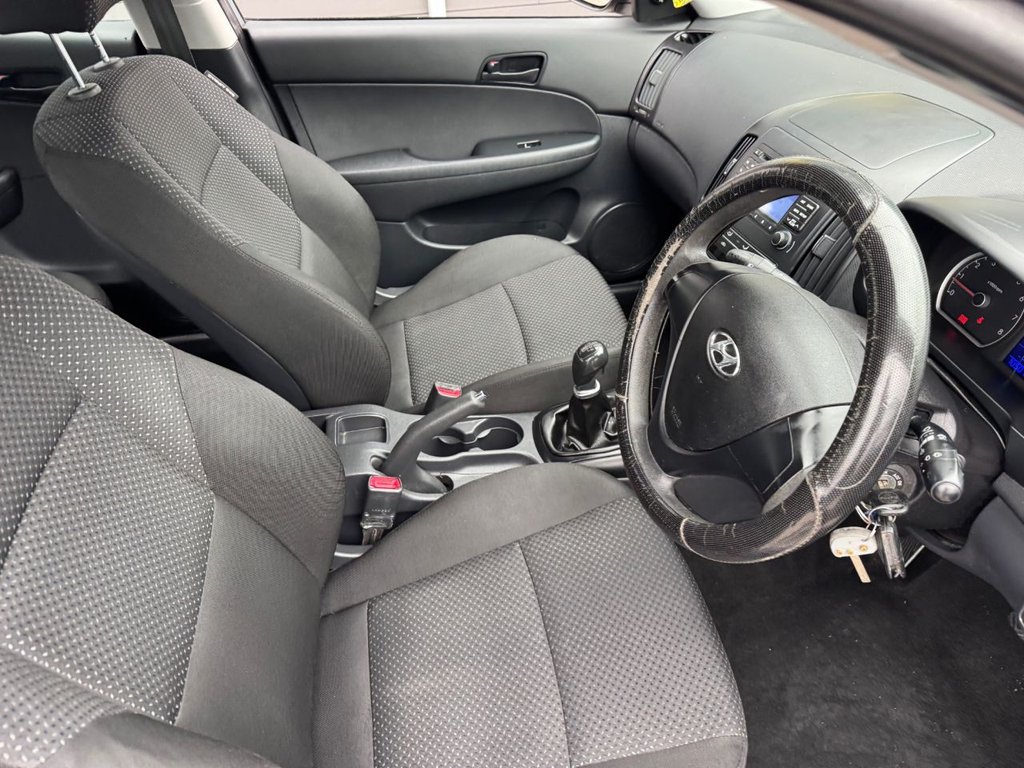 Used Hyundai i30 2011 for sale - 77594651: Photo 17