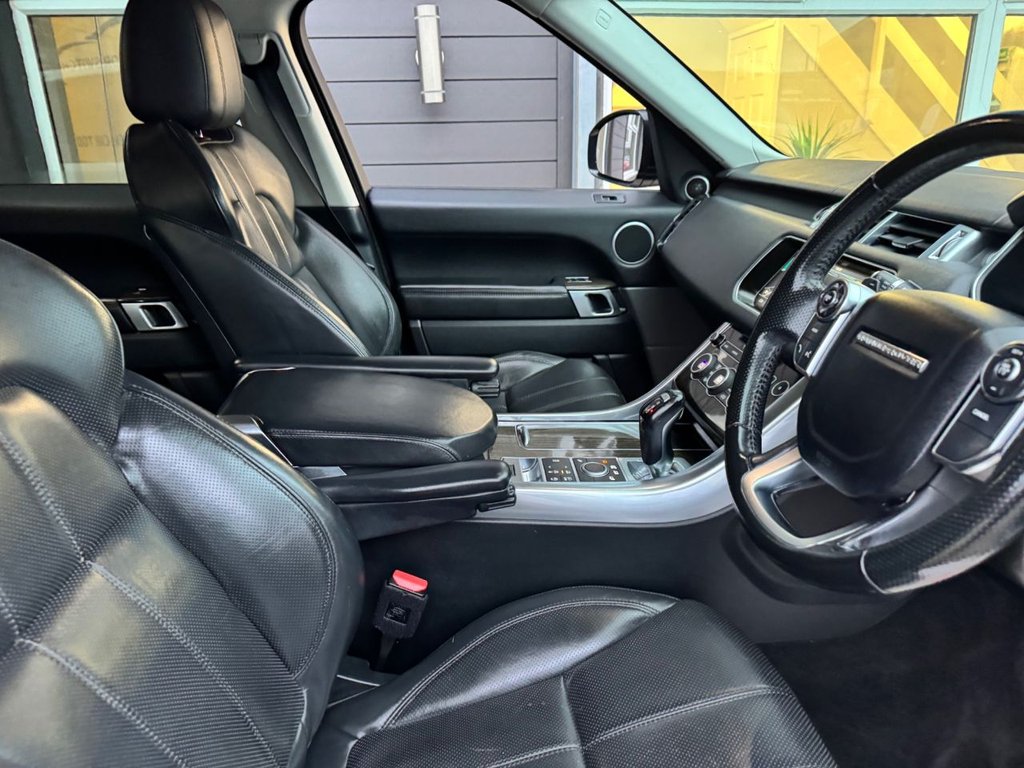 Used Land Rover Range Rover Sport 2017 for sale - 78117517: Photo 17