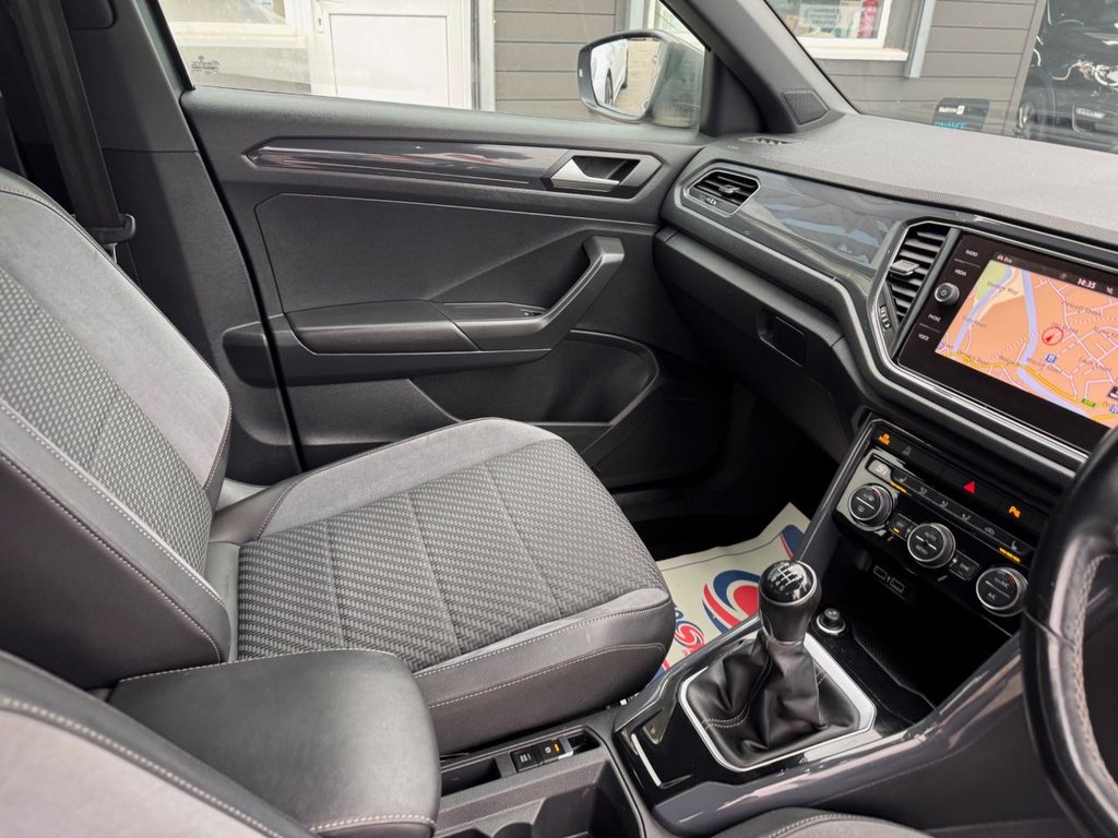 Used Volkswagen T-Roc 2019 for sale - 76235843: Photo 25