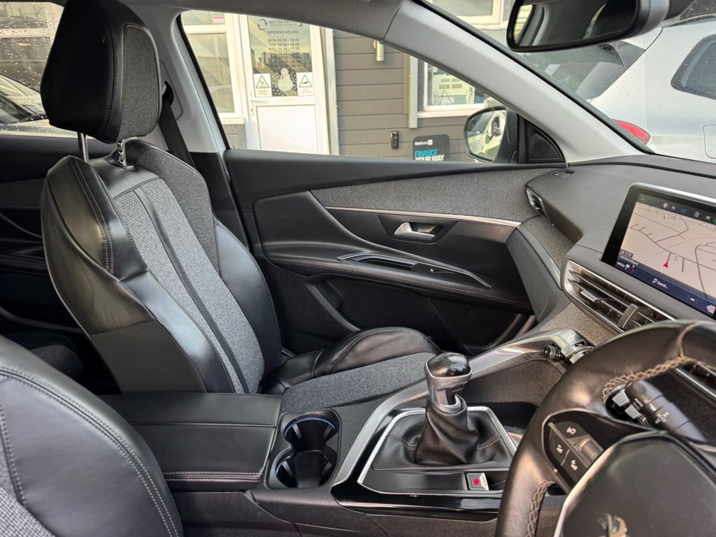 Used Peugeot 3008 2017 for sale - 76923285: Photo 17