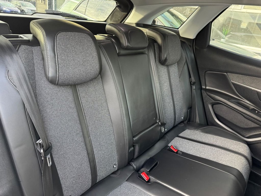 Used Peugeot 3008 2017 for sale - 76923285: Photo 32