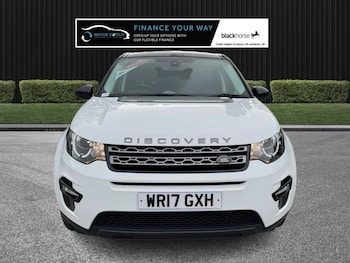 Used Land Rover Discovery Sport 2017 for sale - 75877538: Photo