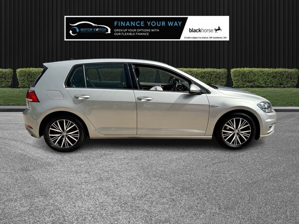 Used Volkswagen Golf 2018 for sale - 75062496: Photo 5