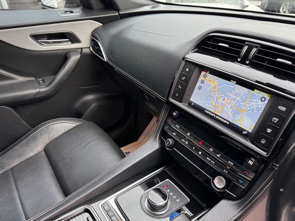 Used Jaguar F-Pace 2018 for sale - 76841456: Photo 22
