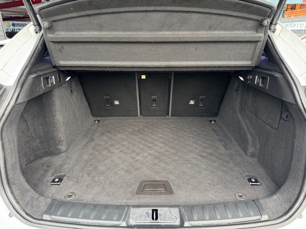 Used Jaguar F-Pace 2018 for sale - 76841456: Photo 31