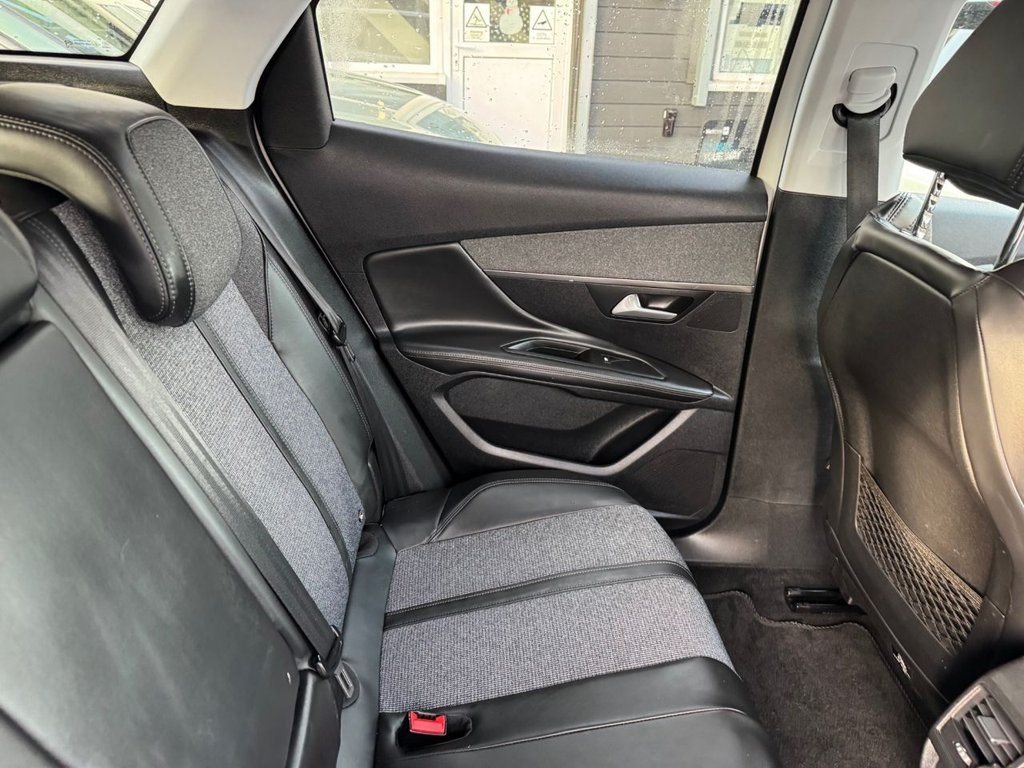 Used Peugeot 3008 2017 for sale - 77953241: Photo 31