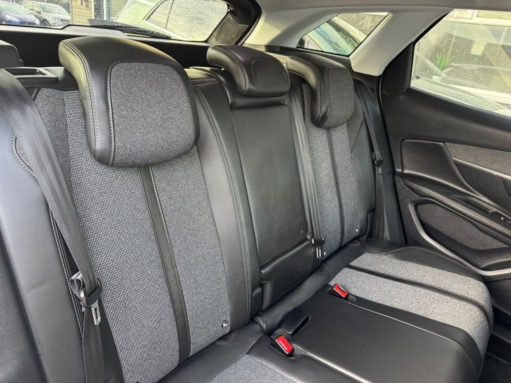 Used Peugeot 3008 2017 for sale - 77953241: Photo 32