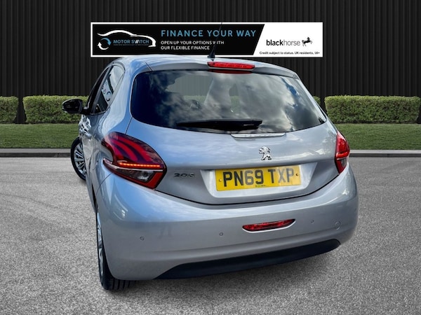 Used Peugeot 208 2019 for sale - 76132359: Photo 13