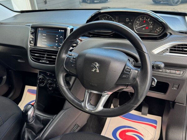 Used Peugeot 208 2019 for sale - 76132359: Photo 15