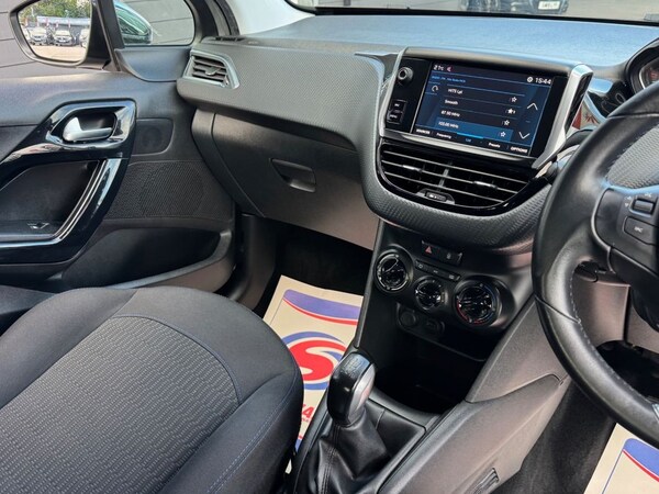 Used Peugeot 208 2019 for sale - 76132359: Photo 16