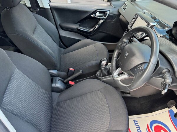 Used Peugeot 208 2019 for sale - 76132359: Photo 20