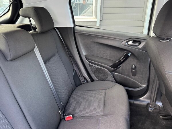 Used Peugeot 208 2019 for sale - 76132359: Photo 30