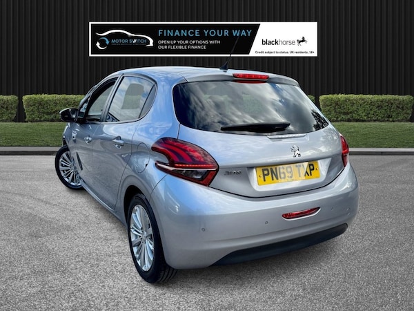 Used Peugeot 208 2019 for sale - 76132359: Photo 9