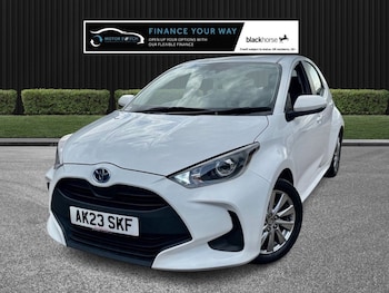 Used Toyota Yaris 2023 for sale - 79454768: Photo