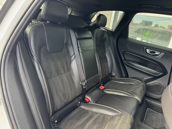 Used Volvo XC60 2018 for sale - 76303492: Photo 33