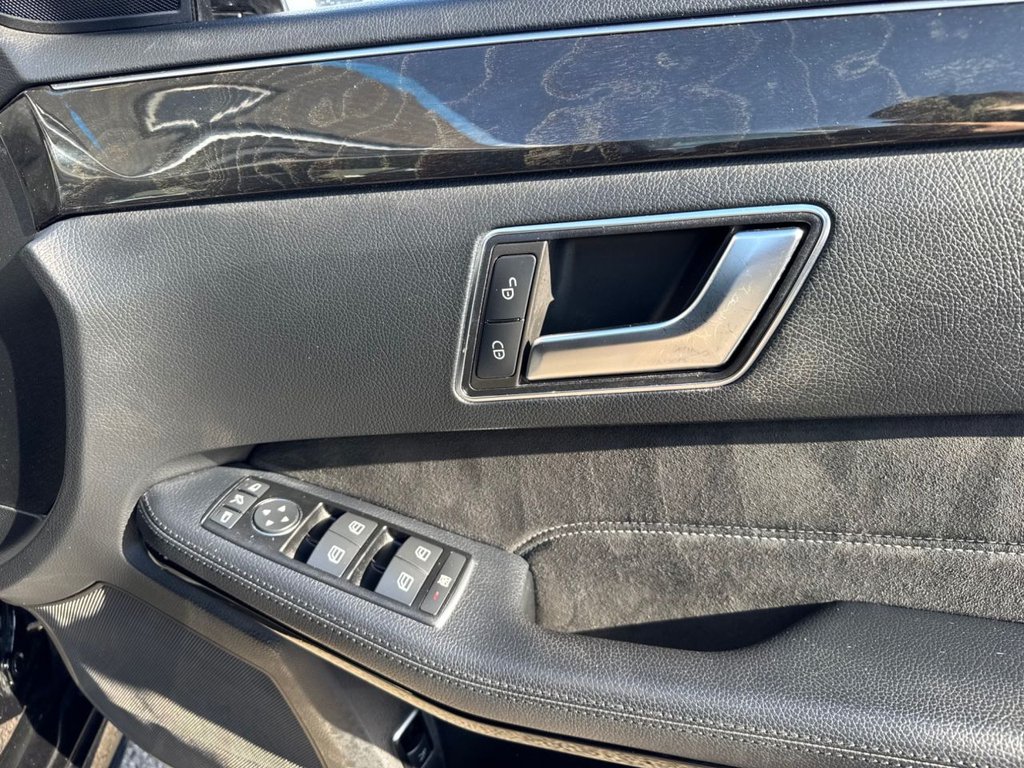 Used Mercedes-Benz E Class 2013 for sale - 77660213: Photo 25