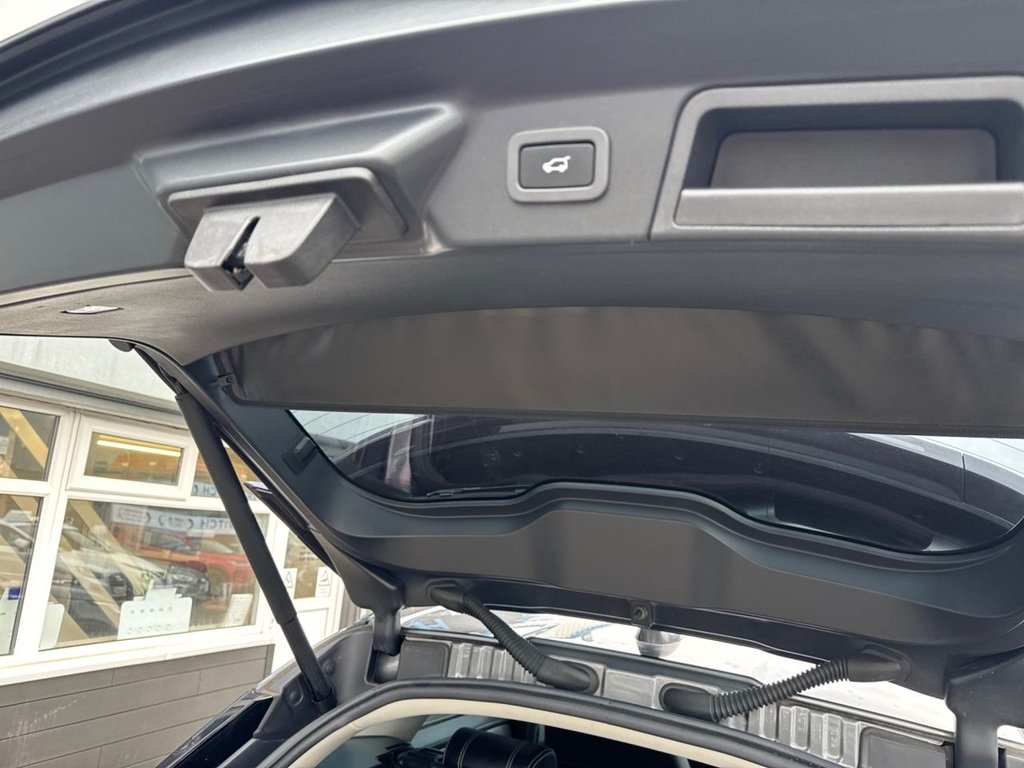 Used Land Rover Range Rover Velar 2018 for sale - 77369992: Photo 35