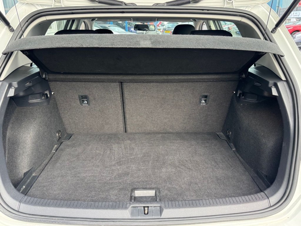 Used Volkswagen Golf 2019 for sale - 77212152: Photo 30