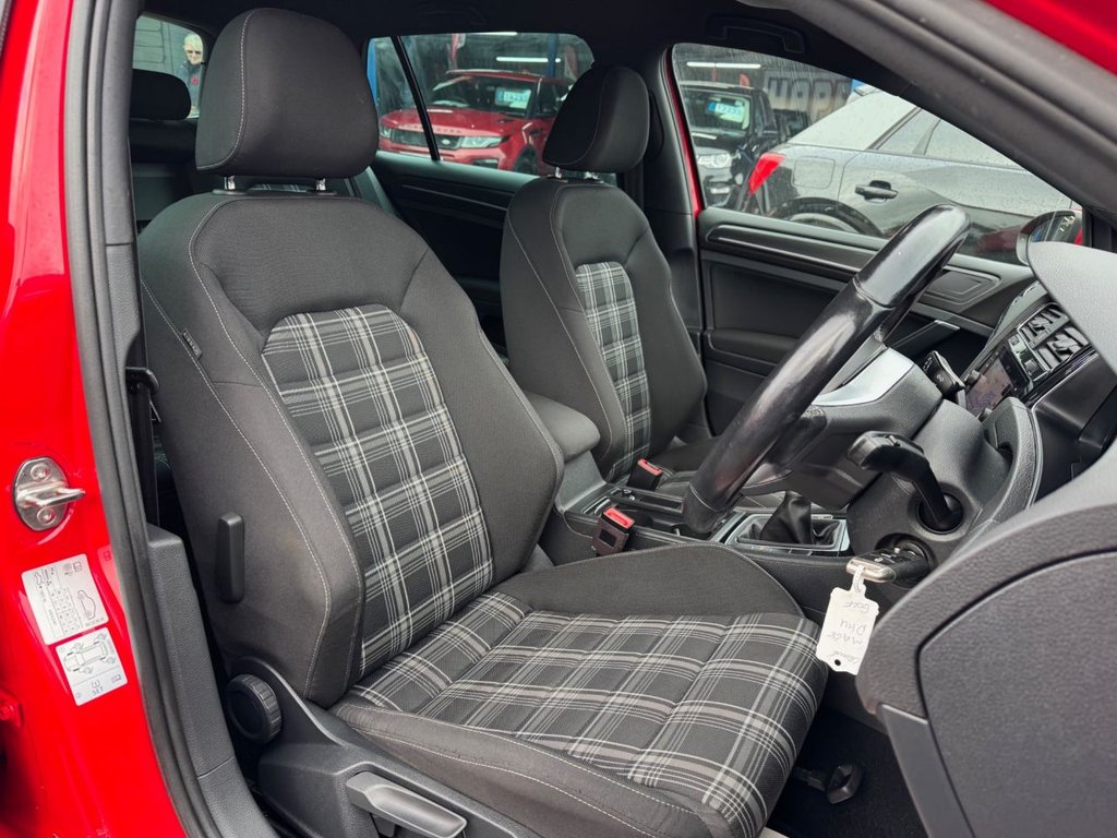 Used Volkswagen Golf 2018 for sale - 76469579: Photo 26