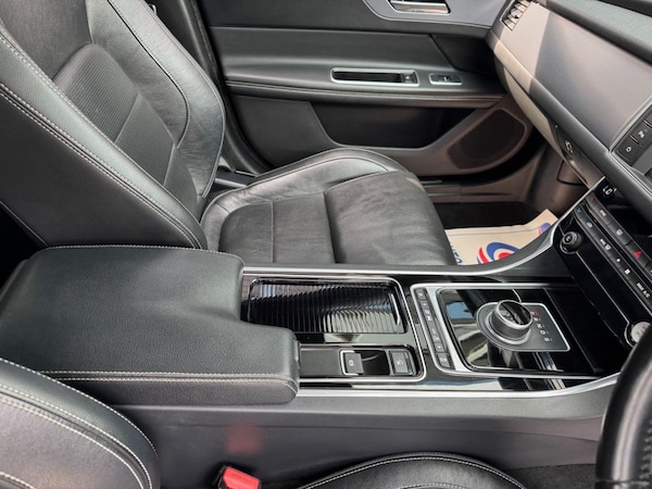 Used Jaguar XF 2017 for sale - 75473628: Photo 21