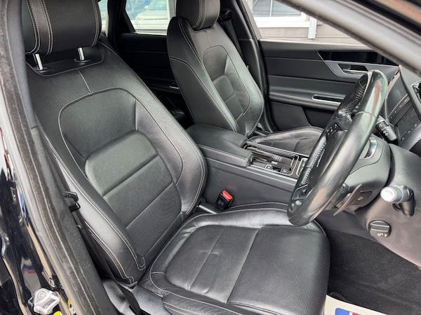 Used Jaguar XF 2017 for sale - 75473628: Photo 26