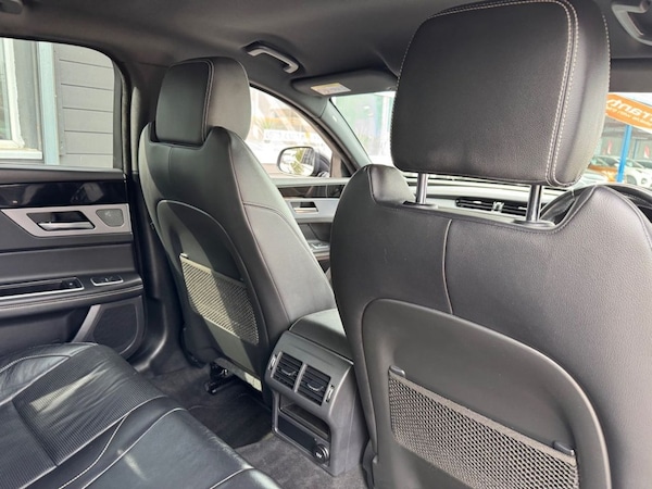 Used Jaguar XF 2017 for sale - 75473628: Photo 30