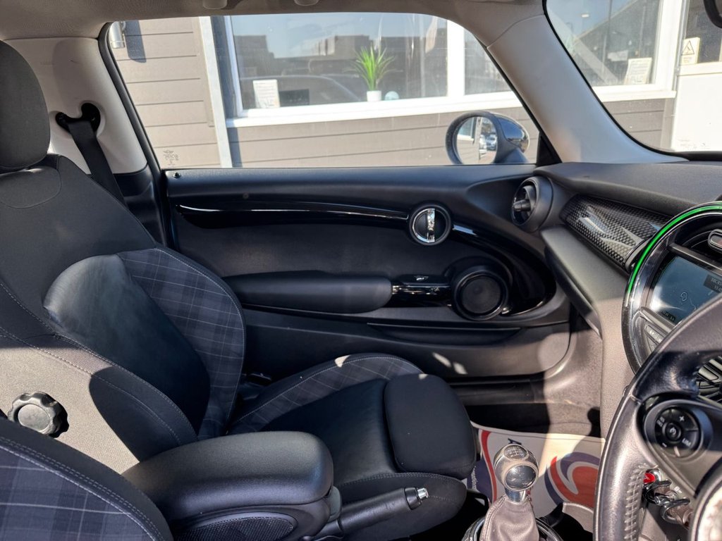 Used MINI Hatch 2017 for sale - 77660217: Photo 18