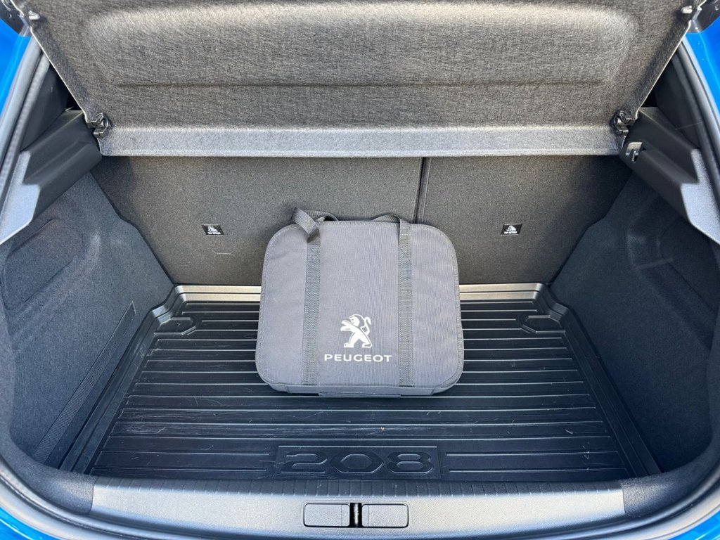 Used Peugeot E-208 2021 for sale - 76356660: Photo 31