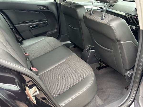 Used Vauxhall Astra 2008 for sale - 76105611: Photo 22