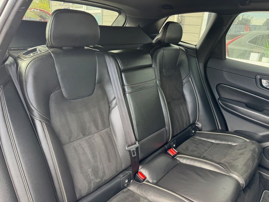 Used Volvo XC60 2018 for sale - 76528749: Photo 32