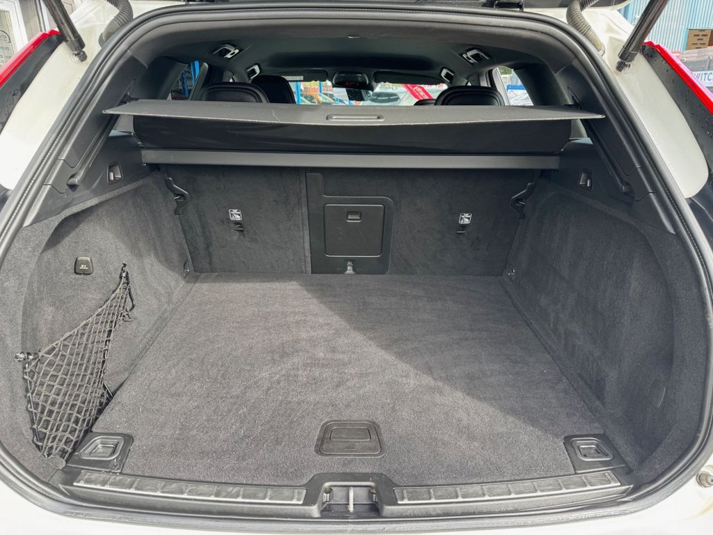 Used Volvo XC60 2018 for sale - 76528749: Photo 35