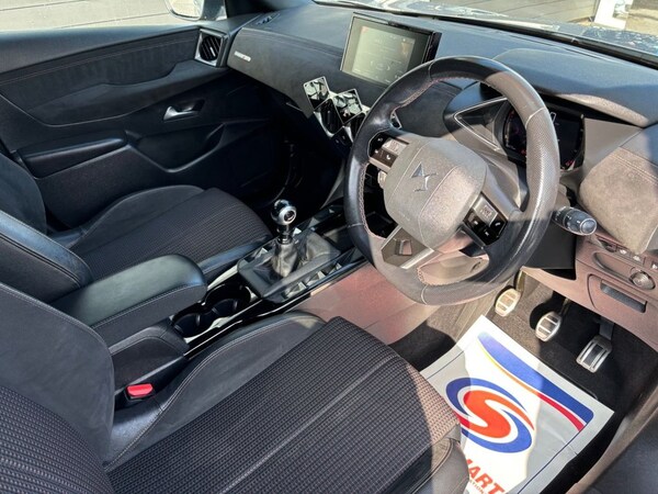 Used DS Automobiles DS 3 Crossback 2019 for sale - 73939325: Photo 16
