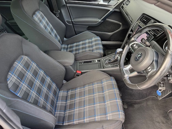 Used Volkswagen Golf 2016 for sale - 76086420: Photo 21