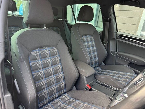 Used Volkswagen Golf 2016 for sale - 76086420: Photo 27