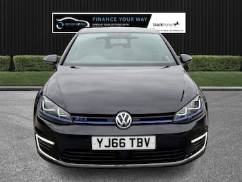 Used Volkswagen Golf 2016 for sale - 76086420: Photo 2