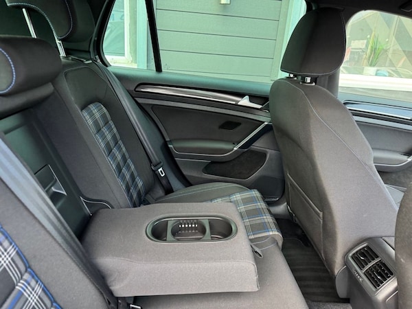 Used Volkswagen Golf 2016 for sale - 76086420: Photo 30