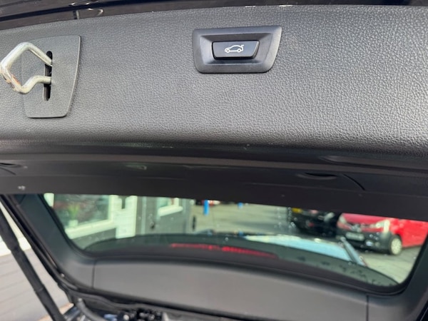 Used BMW 3 Series 2019 for sale - 76202482: Photo 33